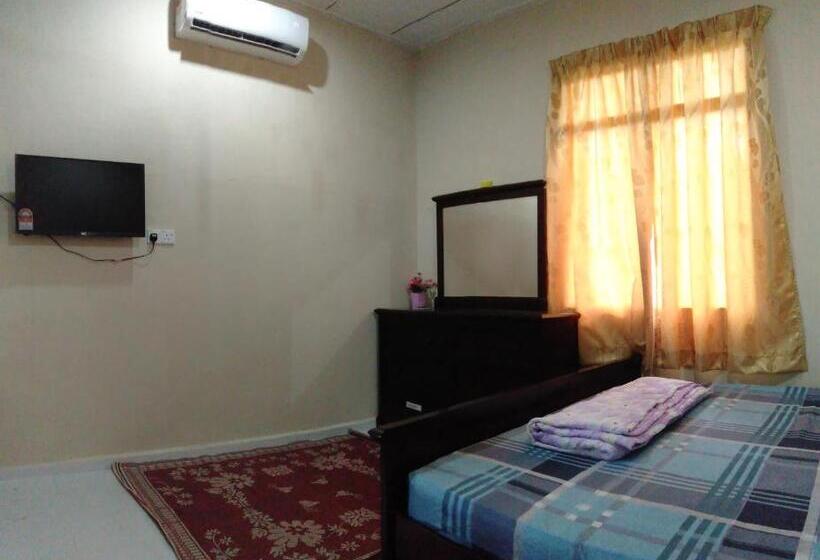 スーペリアトリプルルーム, Roomstay Aqilah Pasir Puteh Kelantan