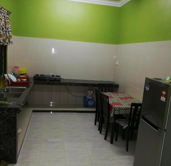 خانه 3 خوابه, Homestay Damai Yusmila