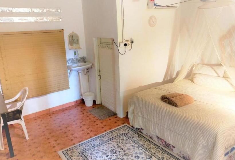 اتاق استاندارد با بالکن, Dar Yasmine Motel