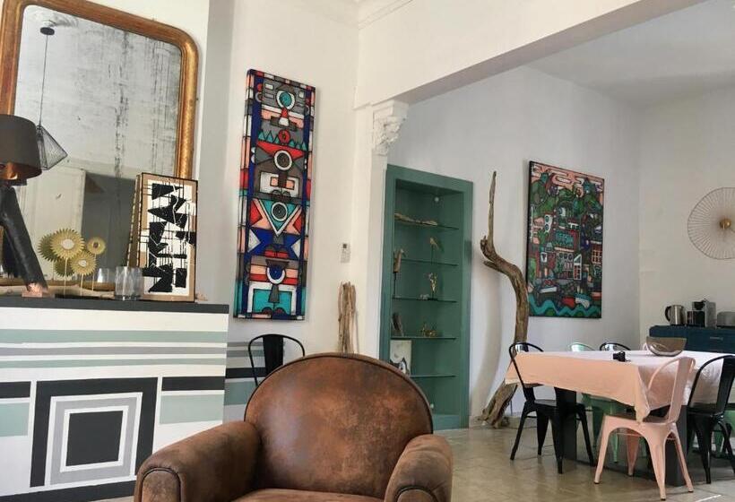 Номер Стандарт, La Casa Deva   Maison D Artistes