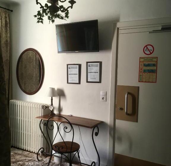 Номер Комфорт, Hôtel Saint Louis Chambres Et Appartement