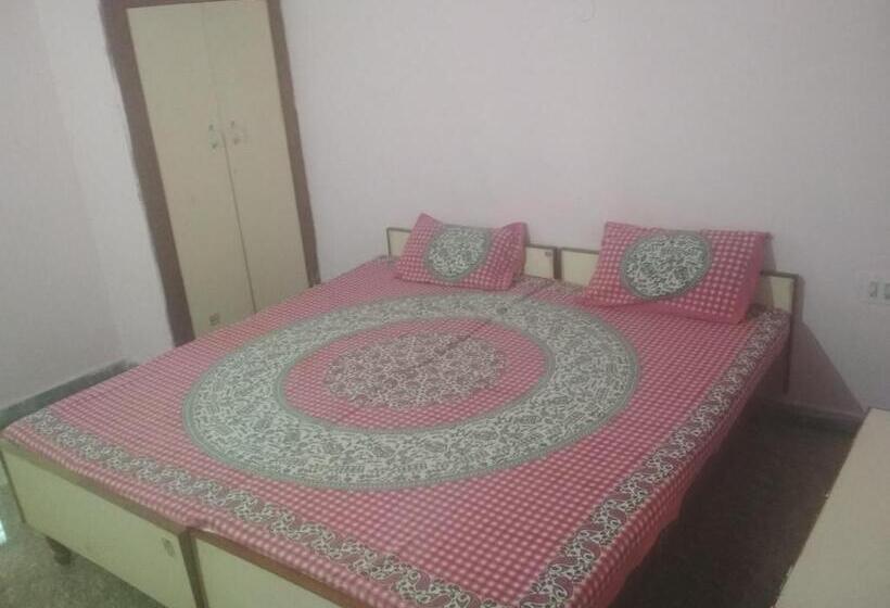 スタンダードルーム, Jwala Niketan Eco Homestay