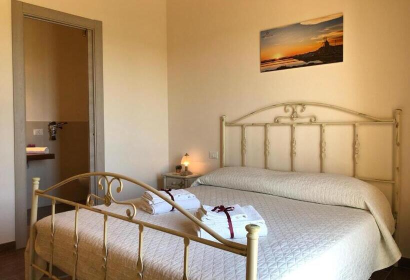 اتاق استاندارد سه تخته با بالکن, B&b Siciliantica