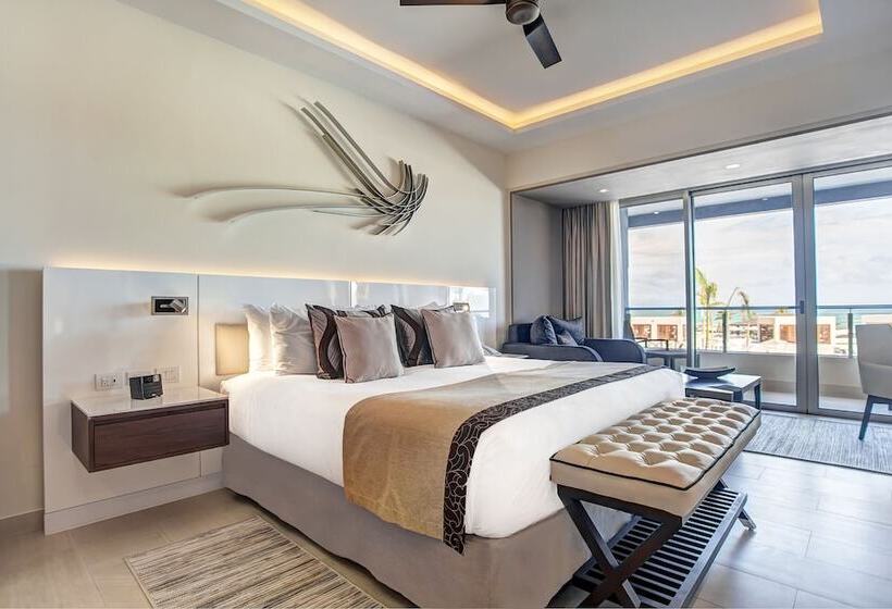 سوییت جونیور لوکس با چشم‌انداز دریا, Hideaway At Royalton Negril, An Autograph Collection Allinclusive Resort  Adults Only