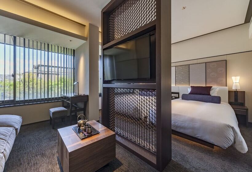 Номер Superior, Solaria Nishitetsu Hotel Kyoto Premier
