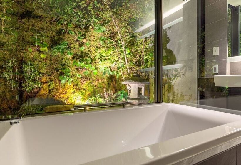 Люкс Вид на Сад, Solaria Nishitetsu Hotel Kyoto Premier