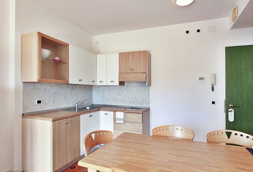 Apartamento 2 Dormitórios, Aparthotel Ponza