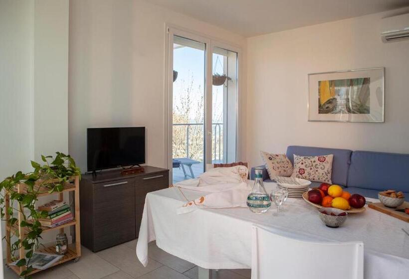 ペントハウス２ベッドルームアパート, Residence Sunrise Cesenatico