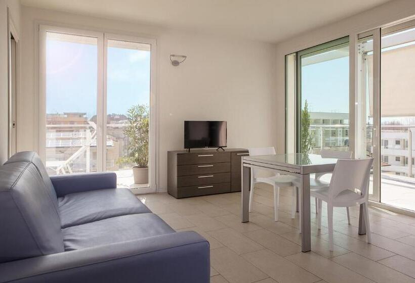 １ベッドルームペントハウスアパート, Residence Sunrise Cesenatico