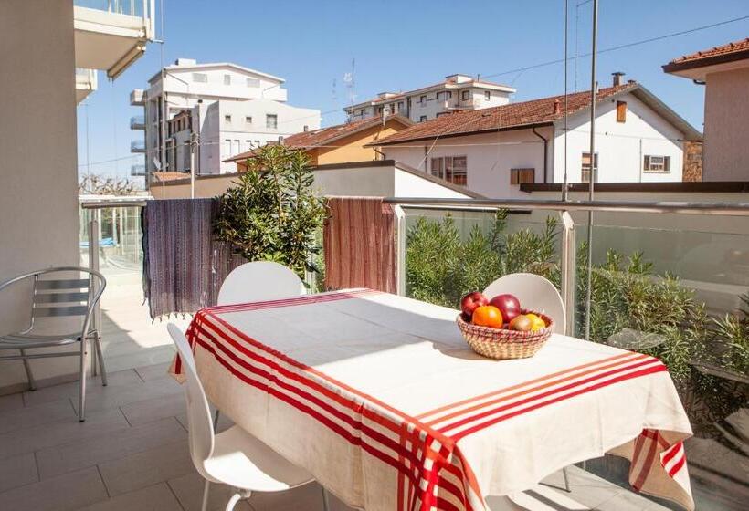 バルコニー付き１ベッドルームアパートメント, Residence Sunrise Cesenatico