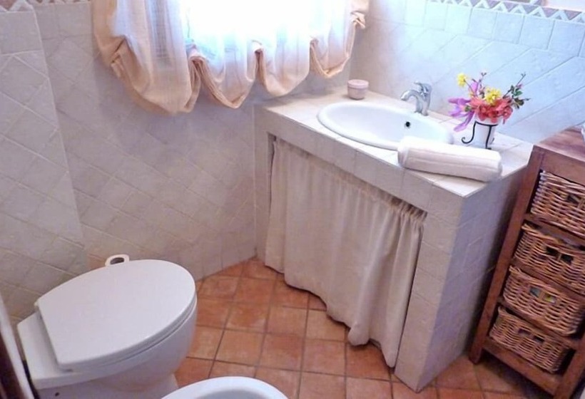 اتاق سوپریور با بالکن, B&b Maesta  Di Cudino