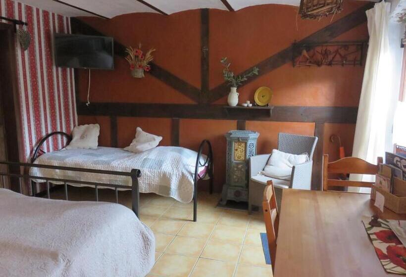 اتاق استاندارد سه نفره, B&b Ferme Du Petit Breuil