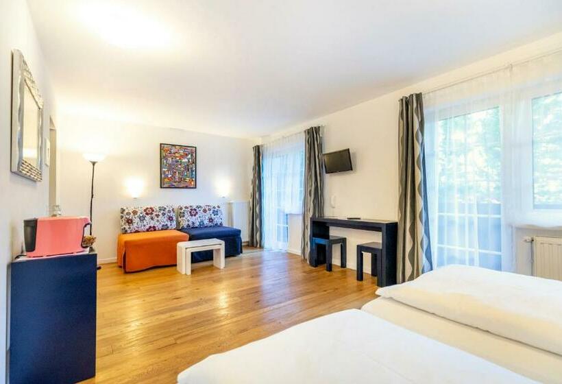 Полулюкс с Балконом, Villa 7
