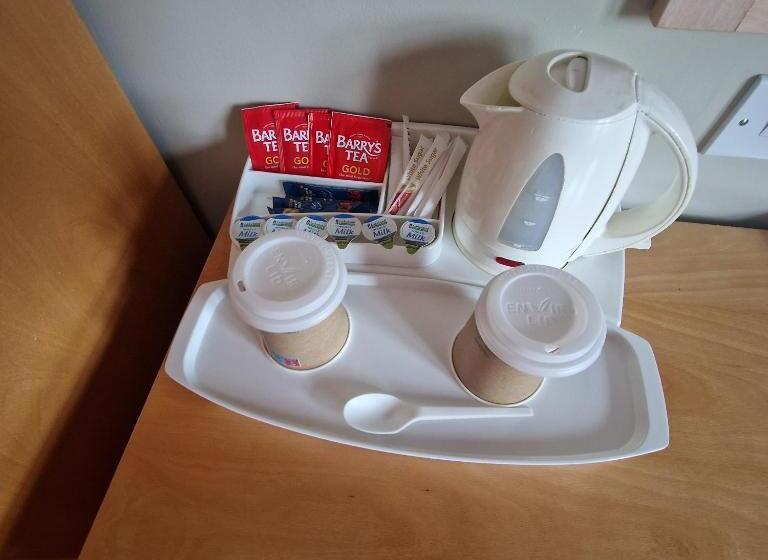 스탠다드 트리플 룸, West View Accomodation