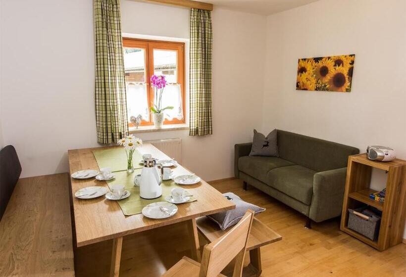 침실 1개 아파트, Hinterkellaubauer