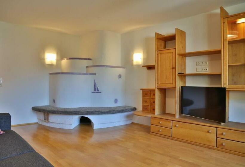 Апартаменты 1 Спальня с Балконом, Alp Larain B&b