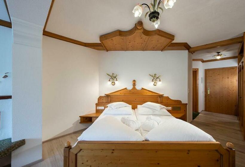 Полулюкс, Alpenwellnesshotel Gasteigerhof