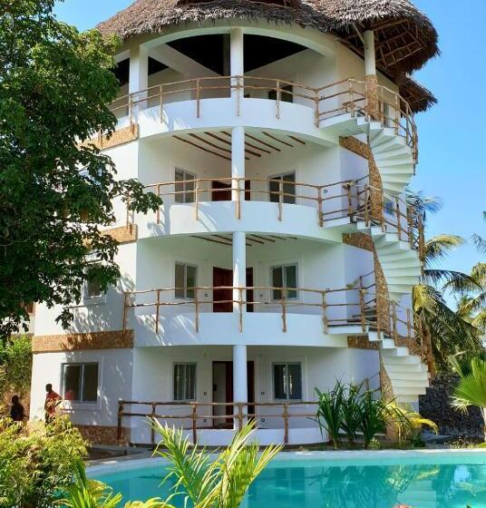 اتاق لوکس با تخت بزرگ, Simba House