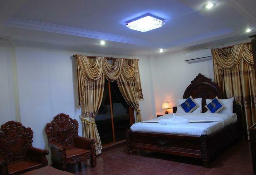标准间带阳台, Emerald Bb Battambang