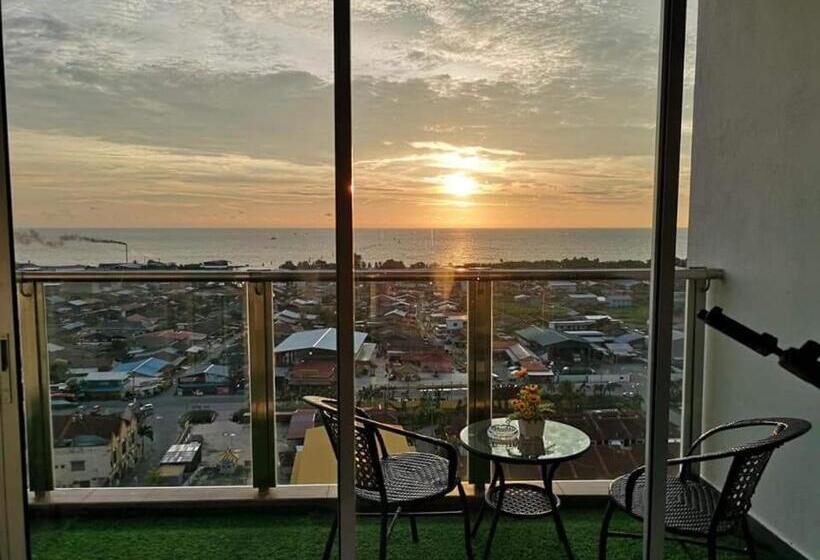 Апартаменты 1 Спальня Вид на Море, Sekinchan Seaview Homestay 7 High View