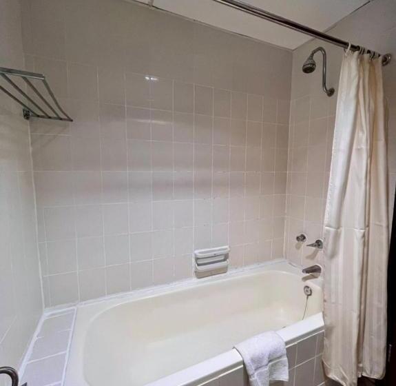 Deluxe Suite Sea View, Seaview Deluxe@rainbow Paradise Tg Bungah 4 6pax