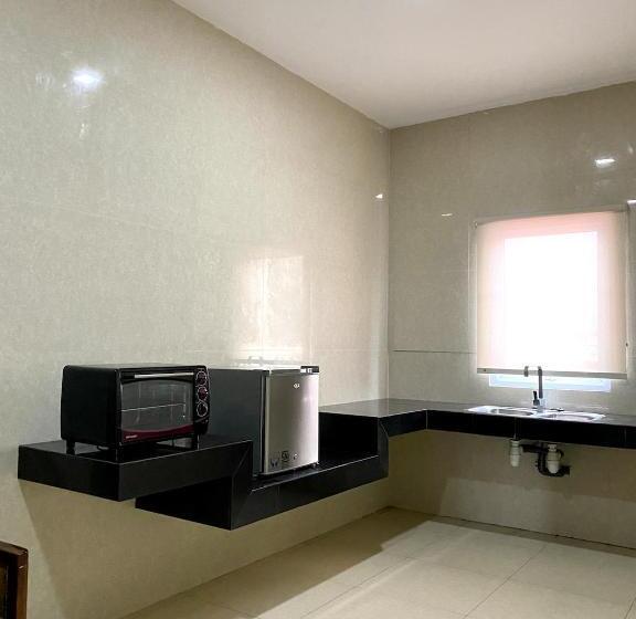 آپارتمان 3 خوابه, Hans Inn Batam