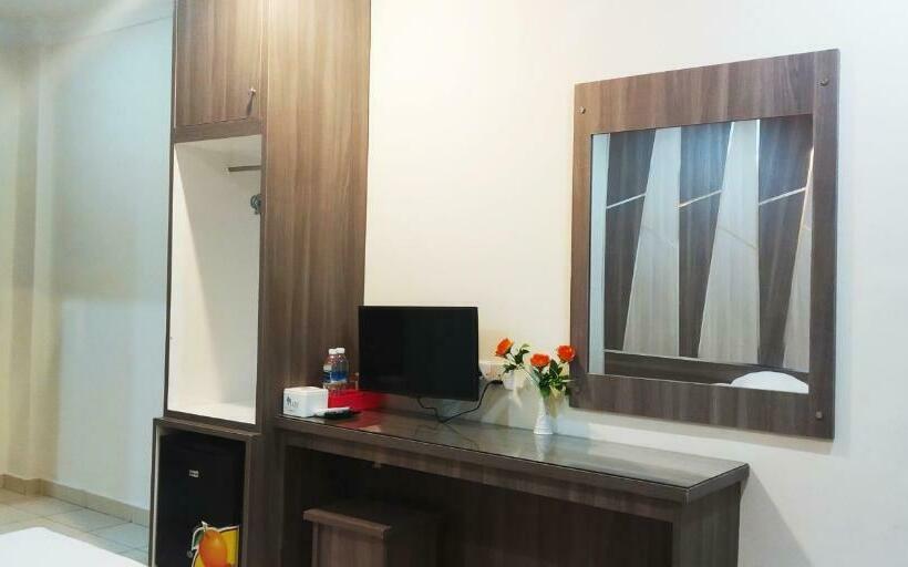 Номер Deluxe, Paradise