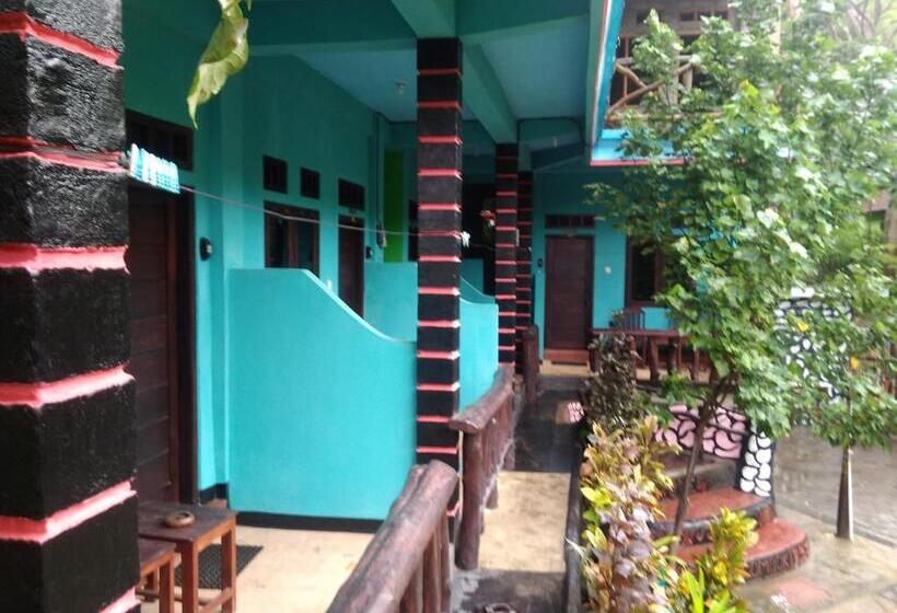 اتاق لوکس سه تخته, Breeze Hostel