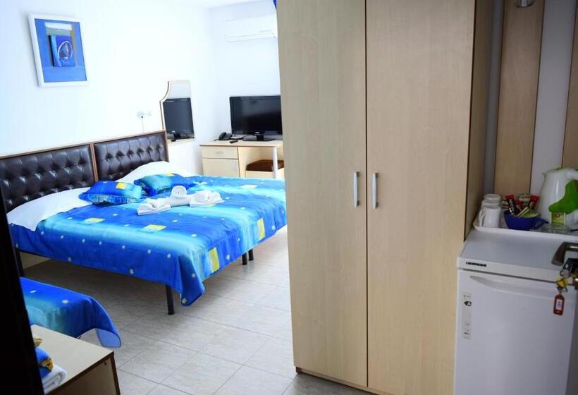 Triple Room Sea View, Family Hotel Magnolia