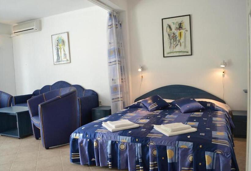 컴포트 룸, Family Hotel Magnolia