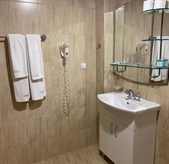 Номер Стандарт, Kamenec