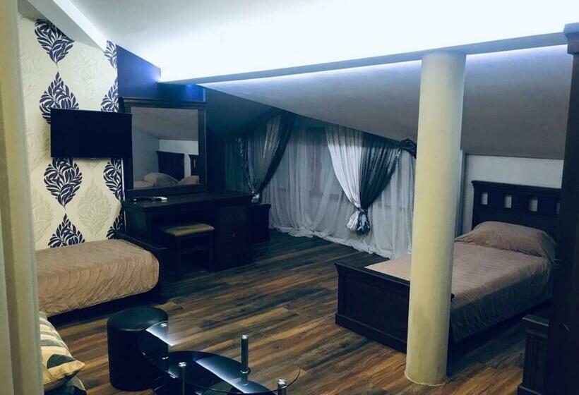 Полулюкс, Vival