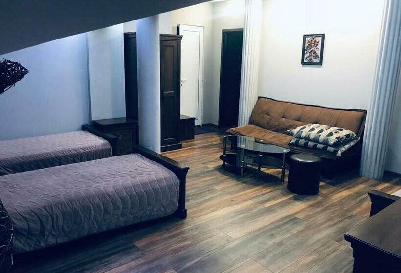 سوییت جونیور, Vival