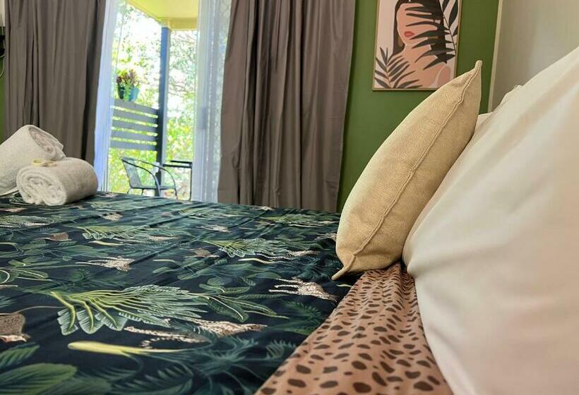 Номер Стандарт, Colonial Village Resort