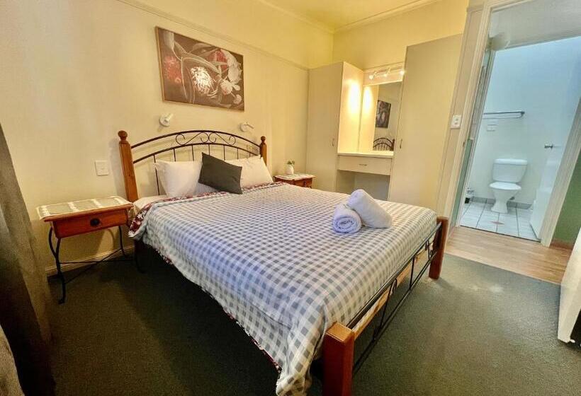 Вилла Deluxe 1 Спальня, Colonial Village Resort