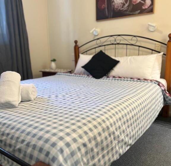 Вилла Deluxe 1 Спальня, Colonial Village Resort