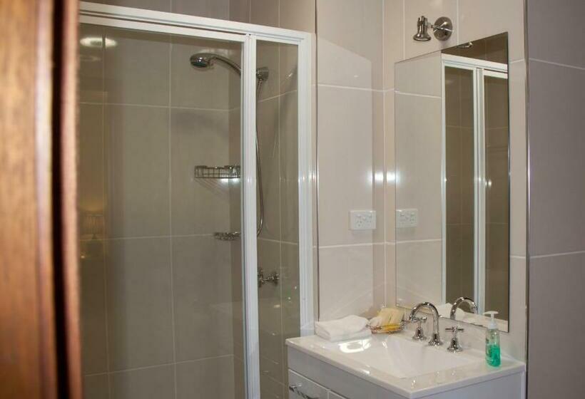 Люкс Повышенной Комфортности, Bathurst Heights Bed & Breakfast