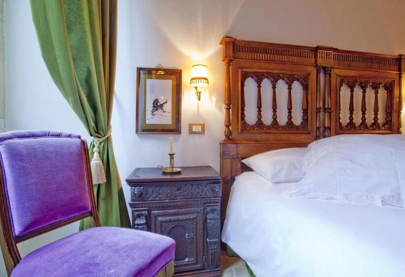 اتاق استاندارد سه نفره, B&b Il Marchese Del Grillo