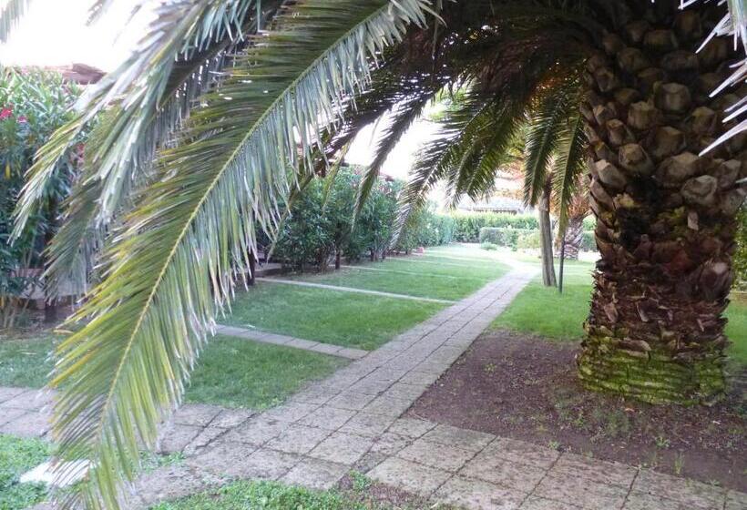 חדר סטנדרט לארבעה, Agrialbergo Capalbio