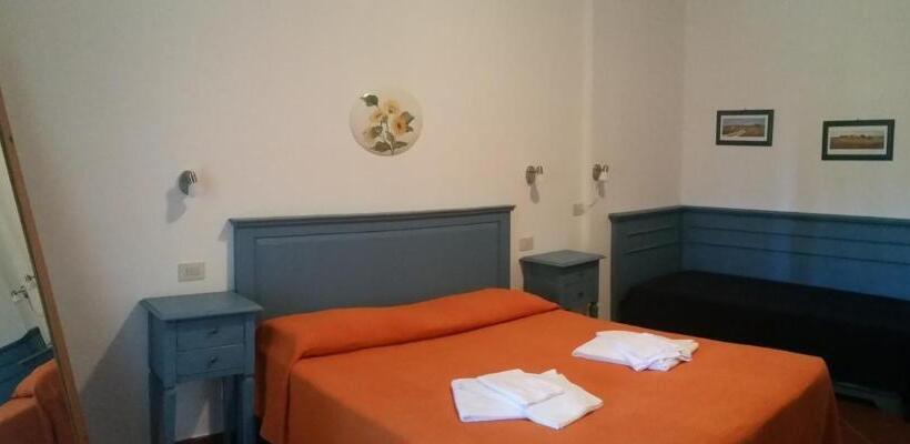 חדר קלאסי לשלושה, Agrialbergo Capalbio