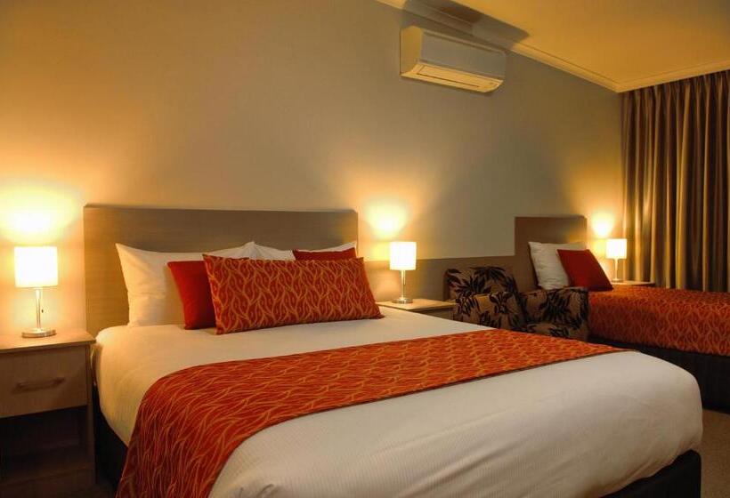 수피리어 스위트, Tower Motor Inn
