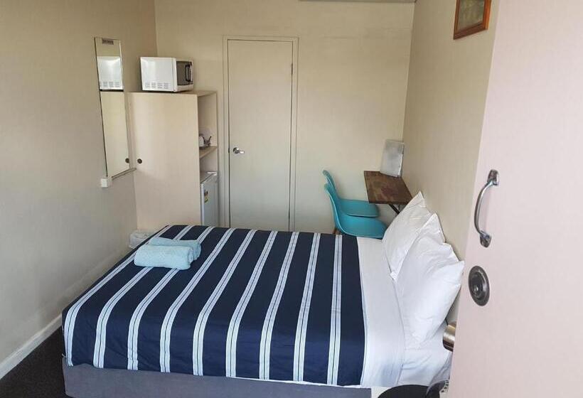 Номер Стандарт, Wattle Tree Motel