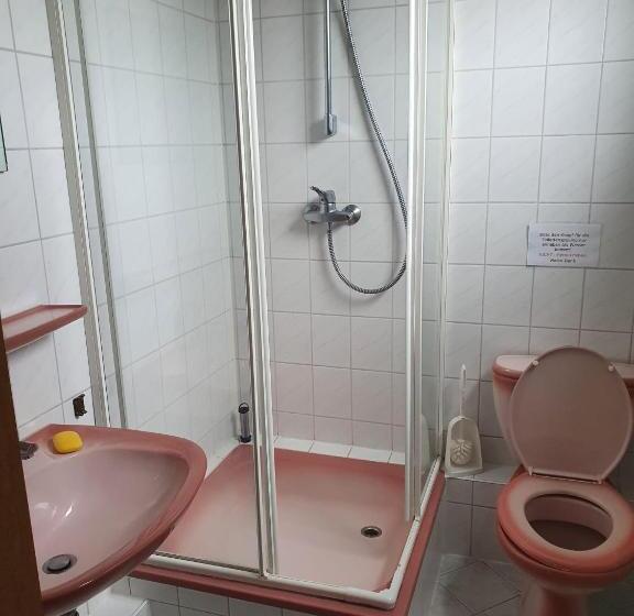 חדר סטנדרט, Monteurzimmer Alte Schule Heberndorf 1
