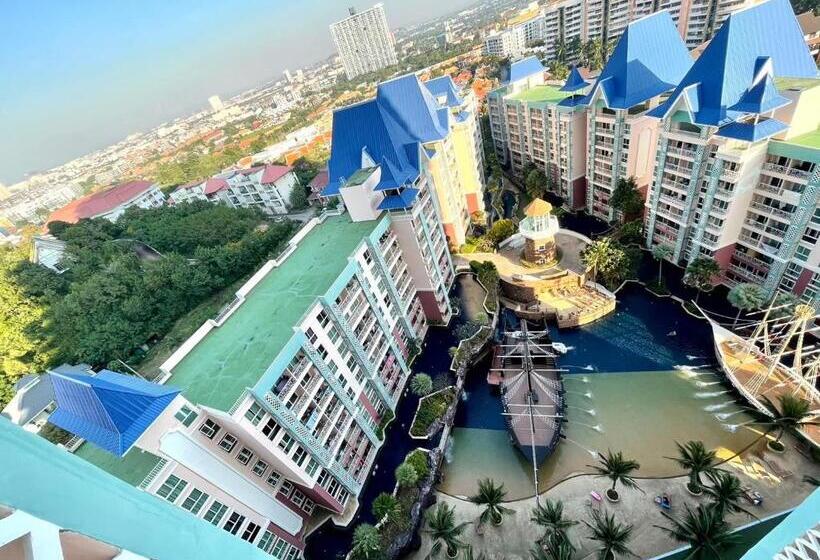 Четырехместный Номер Стандарт, Grande Caribbean Resort Pattaya