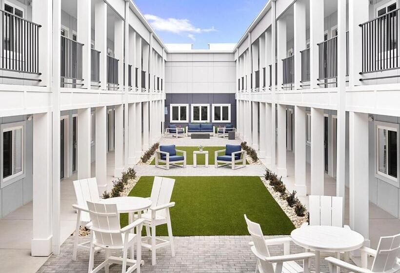 Люкс, Stayapt Suites Charlotte North
