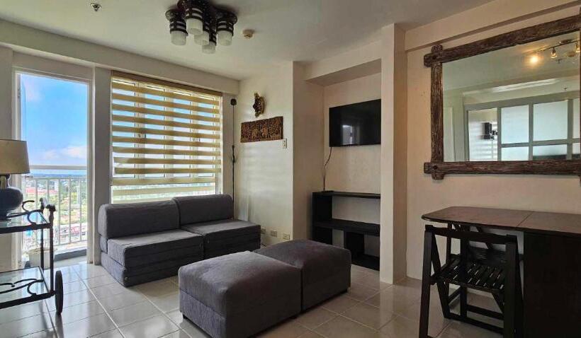 1 Bedroom Penthouse Apartment, Tagaytay Staycation   Kasa Luntian