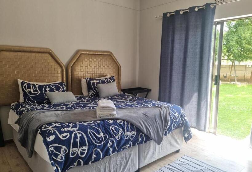 Семейный Номер, Courageous Self Catering Accommodation