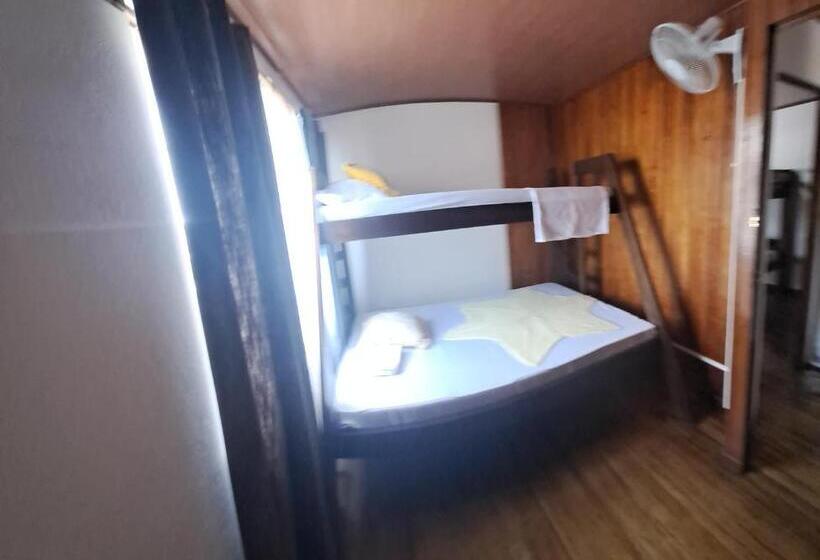 Трехместный Номер Базовый, Hostel Casa Mar