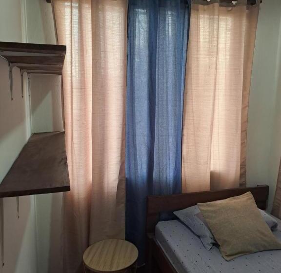 シングルベーシックルーム, Hostel Casa Mar