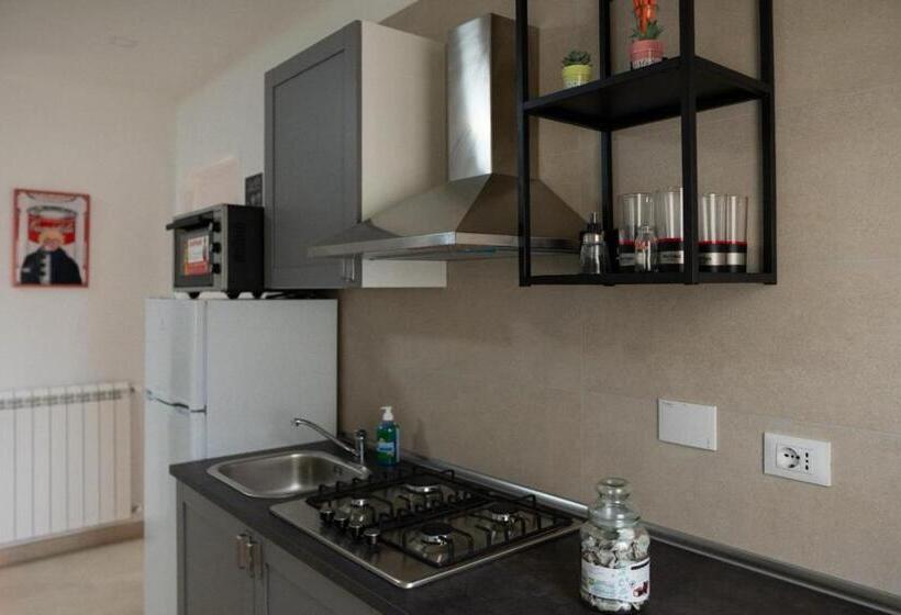 침실 1개 아파트, Vitti Apartment